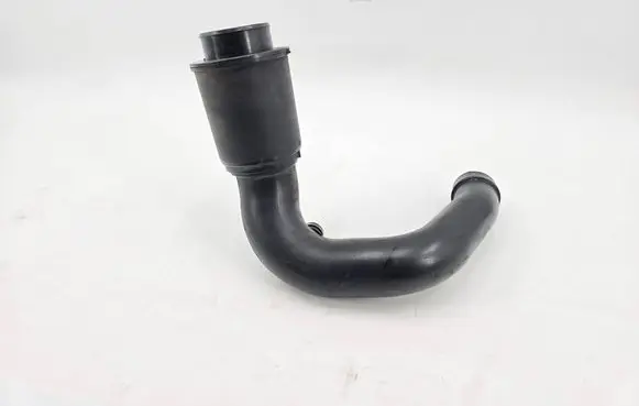 Jaguar XF X250 Turbo air intake inlet pipe/hose 