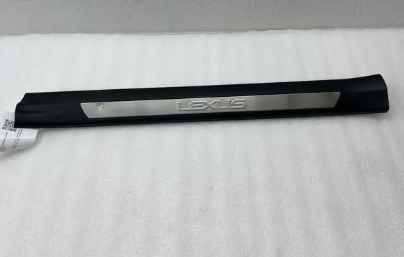 Lexus NX Front sill trim cover 67910780