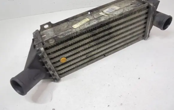 Opel Astra F Intercooler radiator 90353026