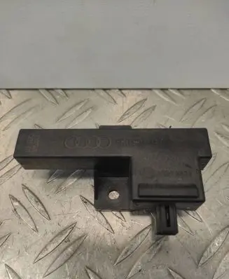 Audi A7 S7 4G Keyless (KESSY) go control unit/module 8K0907247