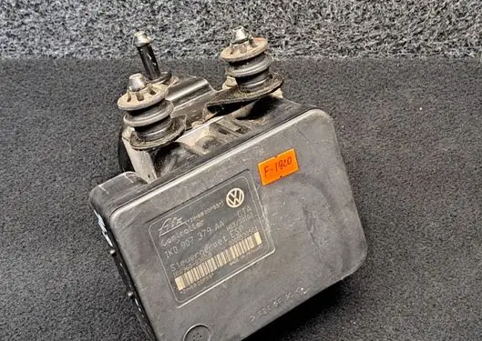 Volkswagen Touran I ABS Pump 1K0907379AA 1K0614517H