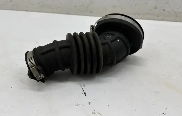 Opel Insignia B Intercooler hose/pipe 84120196