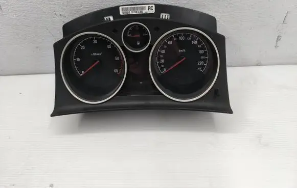 Opel Astra H Speedometer (instrument cluster) 13172012