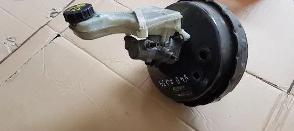 Volvo V40 Brake booster