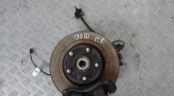 Hyundai i30 Front wheel hub spindle knuckle G4BA0 BA0R