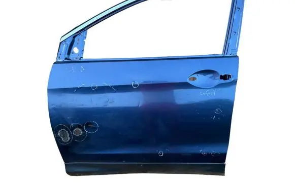 Honda CR-V Front door