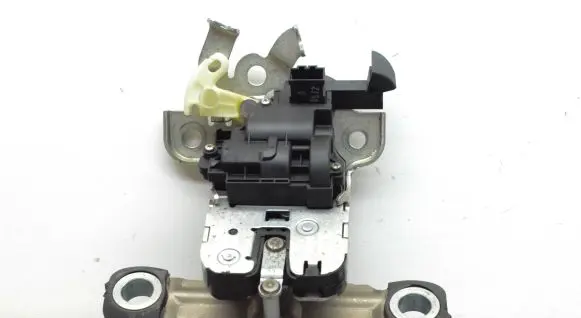 Audi A3 S3 8V Tailgate/trunk/boot lock/catch/latch 8K9827505A