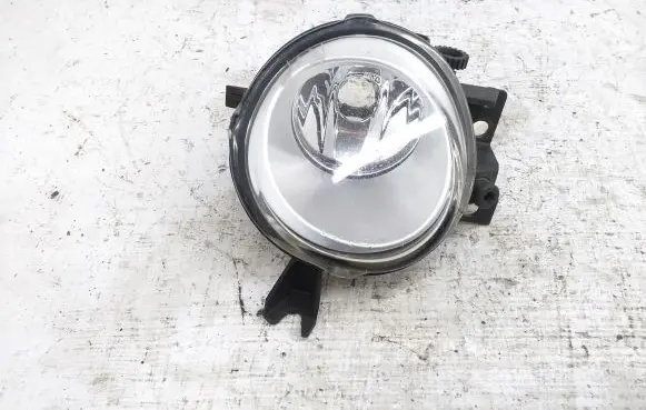 Volkswagen Touareg I Front fog light 7L6941699B