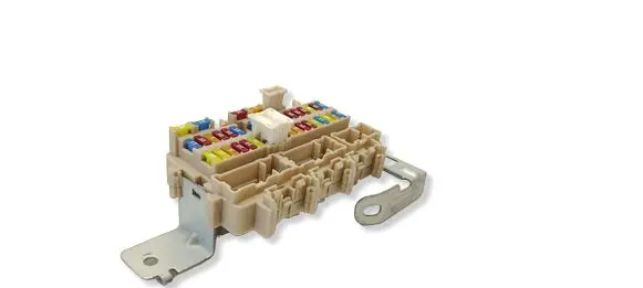 Nissan X-Trail T32 Fuse module 4CL0B
