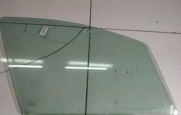 Peugeot 307 Front door window glass four-door AS2