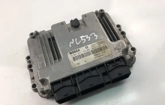 Renault Scenic II - Grand scenic II Engine control unit/module ECU 8200391966 0281011776