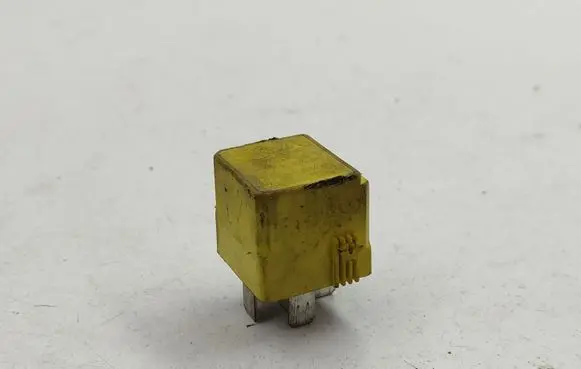 Mercedes-Benz CLK A209 C209 Other relay A0025421419