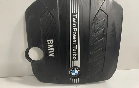 BMW 4 F32 F33 Engine cover (trim) 8511484