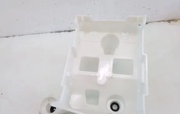 Peugeot 2008 II Fuse box cover 9826238280