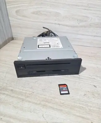 Volkswagen Golf VII Navigation unit CD/DVD player 5G0035846A