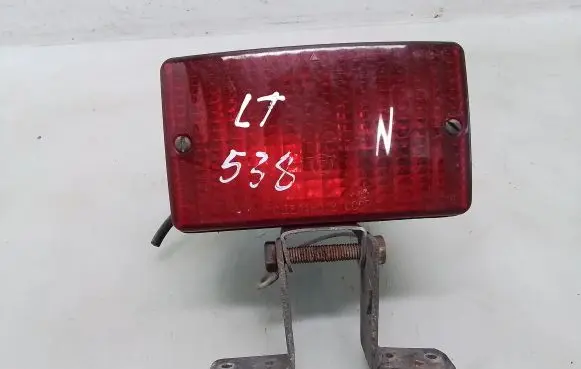 Volkswagen I LT Third/center stoplight