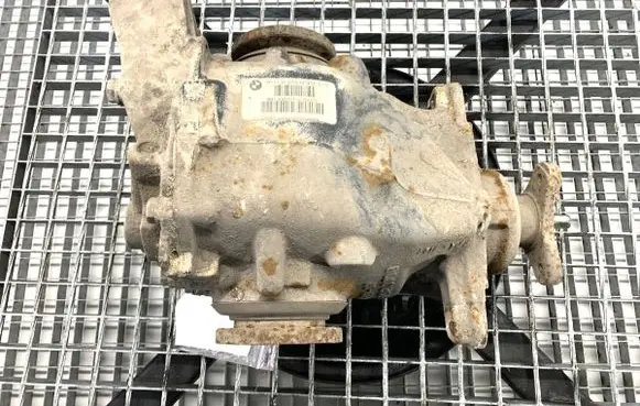 BMW X1 E84 Rear differential 7611131