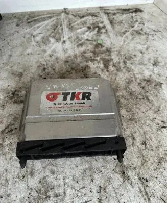 Volvo S70 V70 V70 XC Engine control unit/module 09496667A