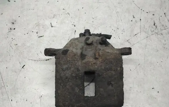 Nissan Primera Front brake caliper