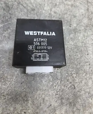 Opel Meriva A Tow bar relay 031777