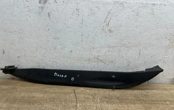 Porsche Macan (95B) Fender end trim 95B854778B