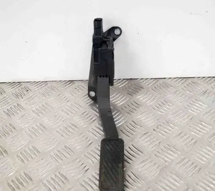 Ford Fiesta Accelerator throttle pedal 8V219F836AB