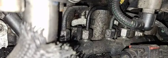 Fuel main line pipe