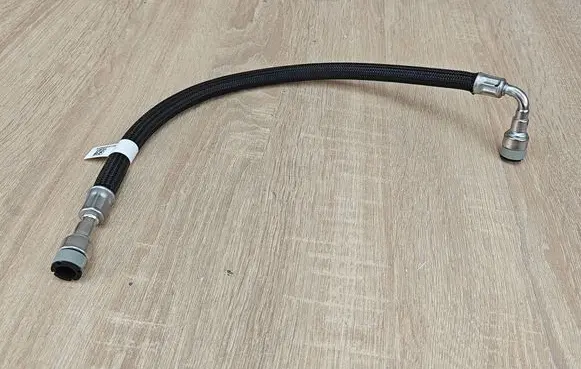 BMW 5 G30 G31 G38 Fuel line pipe 8635511