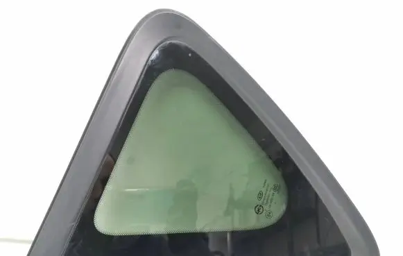 KIA Soul Rear vent window glass E443R000184 DOT865aS3M1232