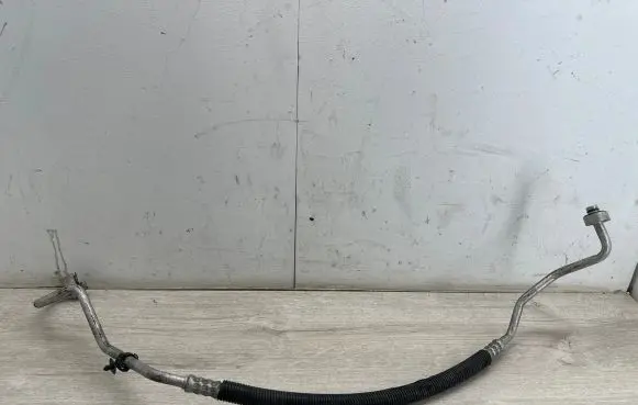 Air conditioning (A/C) pipe/hose