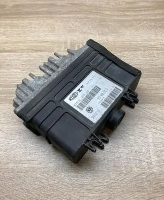 Volkswagen Polo III 6N 6N2 6NF Gearbox control unit/module 032906030D
