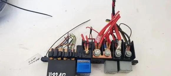 Audi A6 S6 C5 4B Fuse box set 8l0941822a