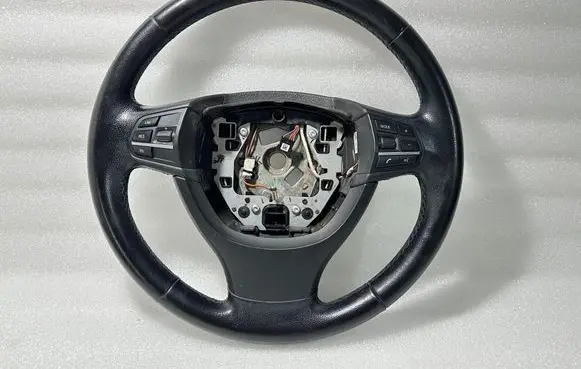 BMW 5 F10 F11 Steering wheel 9229480 610234901D 10281L2