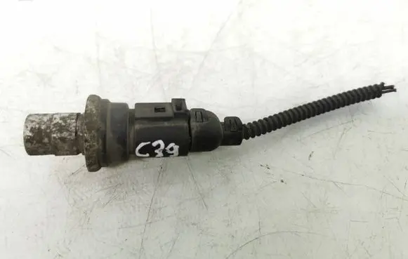 Volkswagen Touran I Air conditioning (A/C) pressure sensor 