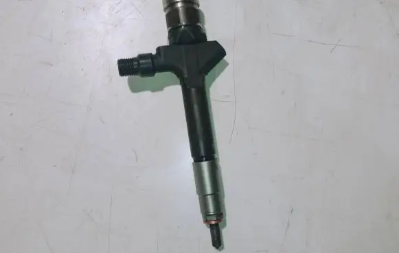 Mazda 6 Fuel injector RF7J13H50 578008J09494