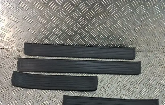 Honda CR-V sill trim set (inner) 