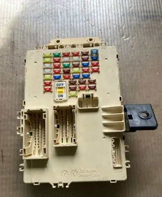 Hyundai i40 Fuse module 919503Z021 3Z0211211080213 1012808002