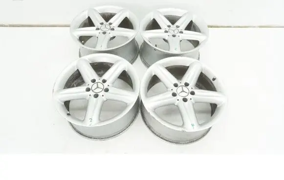 Mercedes-Benz SL R230 R18 alloy rim A2304010502