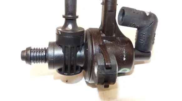 Mercedes-Benz A W169 Valve vacuum A1694700293