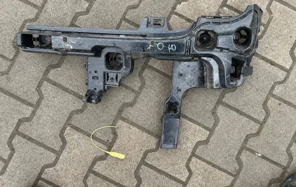 Mini One - Cooper F56 F55 Rear bumper mounting bracket 7411146