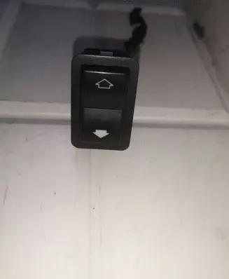 BMW 7 E38 Electric window control switch 8368932