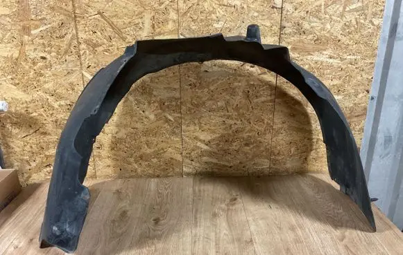 Audi A4 S4 B7 8E 8H Front wheel arch liner splash guards 8E0821172E