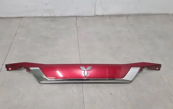 Mitsubishi Outlander Tailgate trim 5817A26502