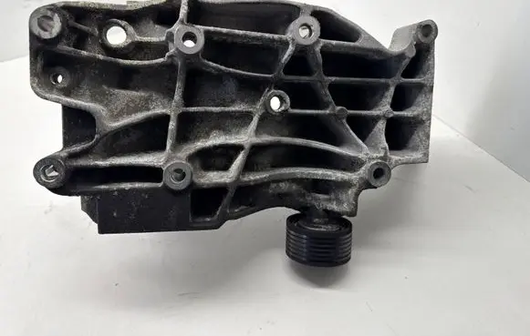 BMW X1 E84 Generator/alternator bracket 7802639