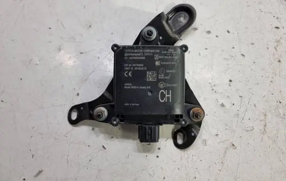 Toyota C-HR I Blind spot module 88162F4010 10R047527 202LSC077