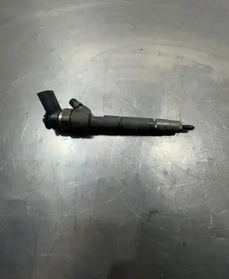 Mercedes-Benz B W245 Fuel injector 0445110167