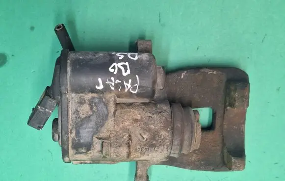 Rear brake caliper