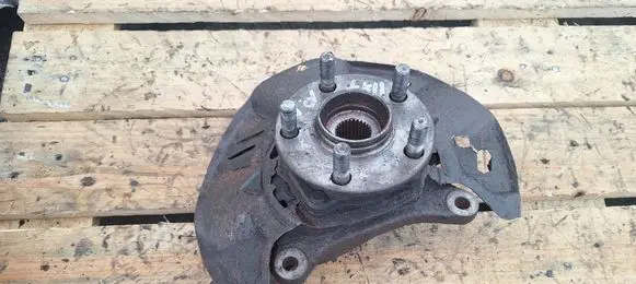 Subaru Outback Front wheel hub