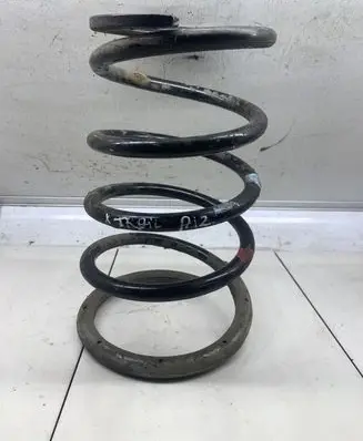 Nissan X-Trail T30 Rear coil spring