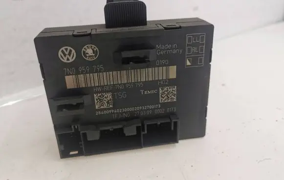 Skoda Superb B6 (3T) Door control unit/module 7N0959795